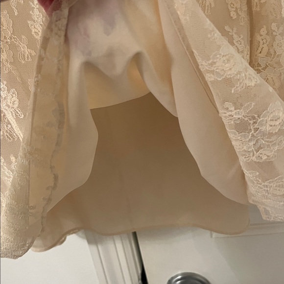 Vintage 1981 Lace Ruffle Top and Skirt Set Ivory - Picture 8 of 10